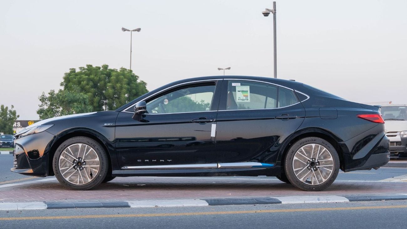 Toyota Camry 2025 Toyota Camry Lumiere 2.5L AT Hybrid (Black)