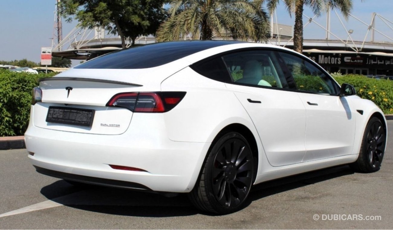 تيسلا موديل 3 TESLA MODEL 3 PERFORMANCE DUAL MOTOR 4WD 2023 GCC LOW MILEAGE WITH AGENCY WARRANTY PACKAGE IN MINT C