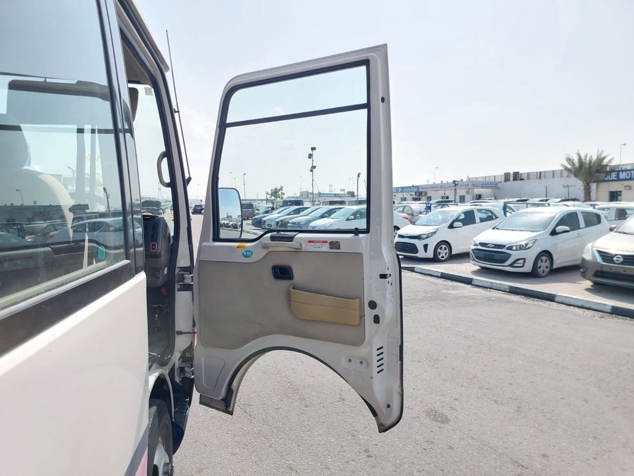 ميتسوبيشي روزا (RAMADAN OFFER) MITSUBISHI ROSA BUS RHD 2004 MODEL 4.9 L DIESEL MANUAL(PM00020)