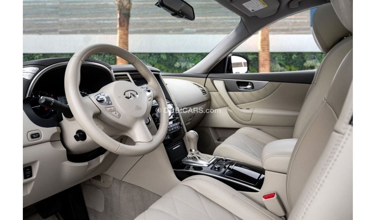Infiniti QX70 | 2,115 P.M  | 0% Downpayment | Amazing Condition!