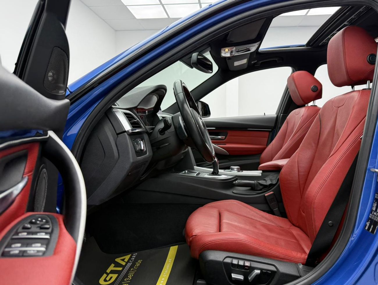 بي أم دبليو 340i M Sport 3.0L 2017 BMW 340i M-Sport, Service History, Fully Loaded, Excellent Condition, GCC