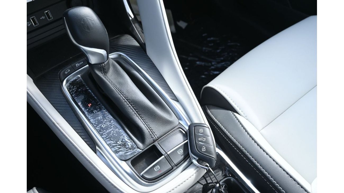 أم جي ZS MG ZS Trophy 1.3L Turbo Petrol, 3 Cylinder, GCC Spec Color Silver, Model 2023