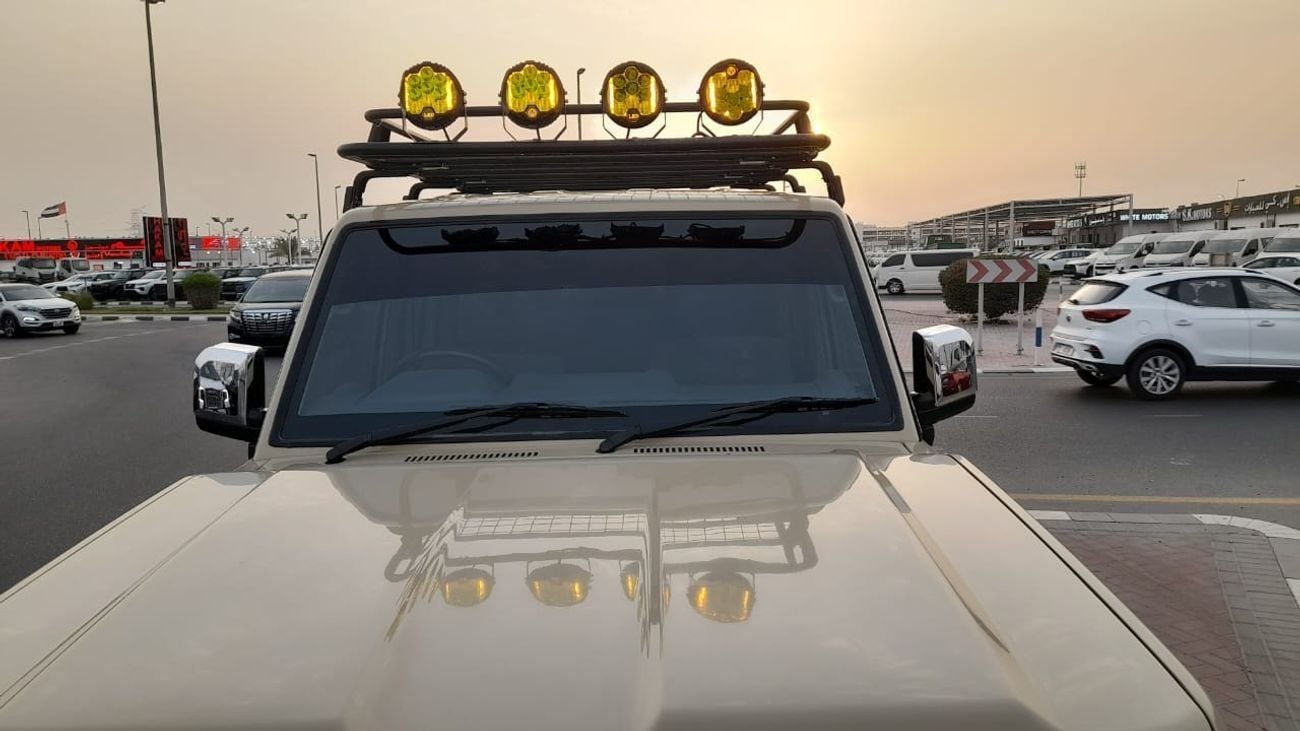 Toyota Land Cruiser Pick Up Right-Hand drive 4.5 V8 1VD diesel manual low kms facelifted