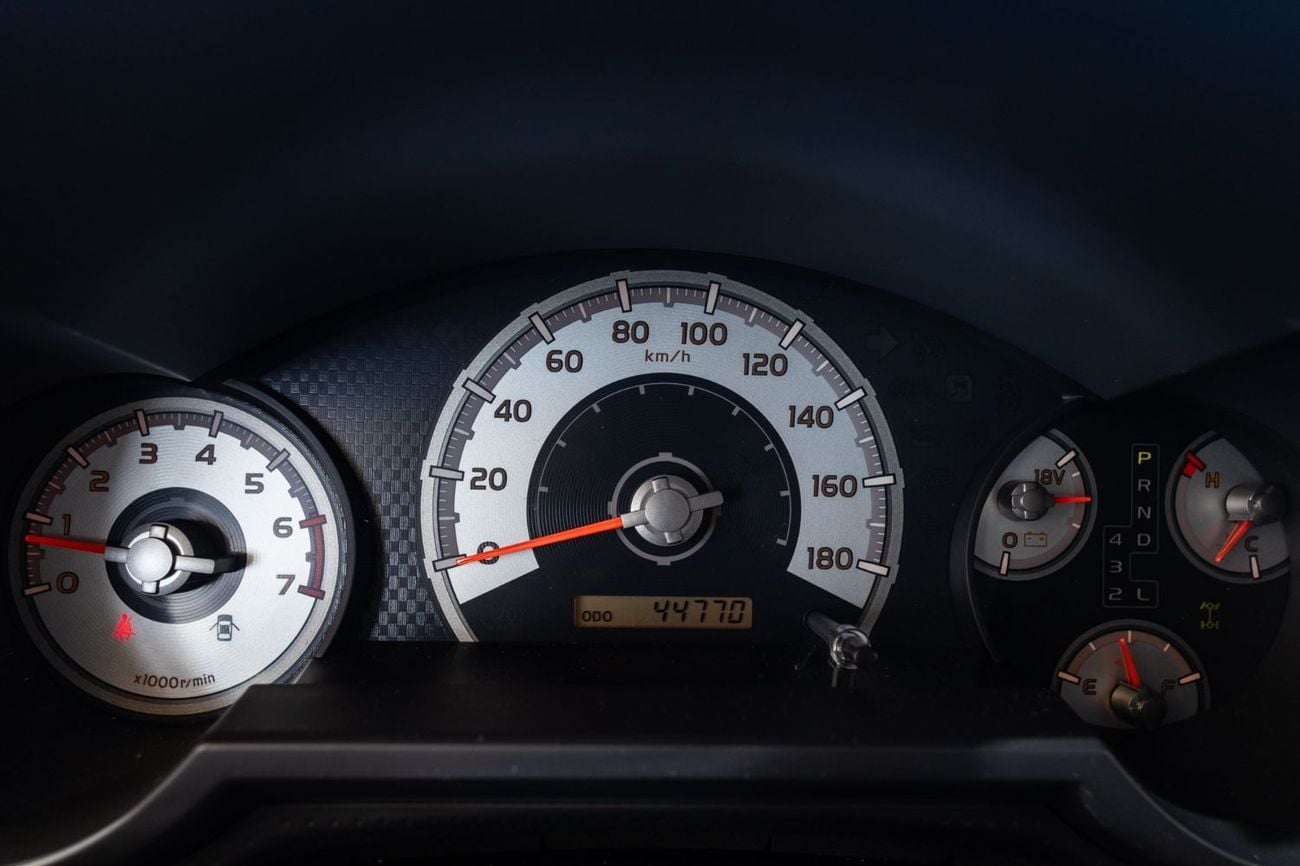 Toyota FJ Cruiser GXR 4.0L A/T