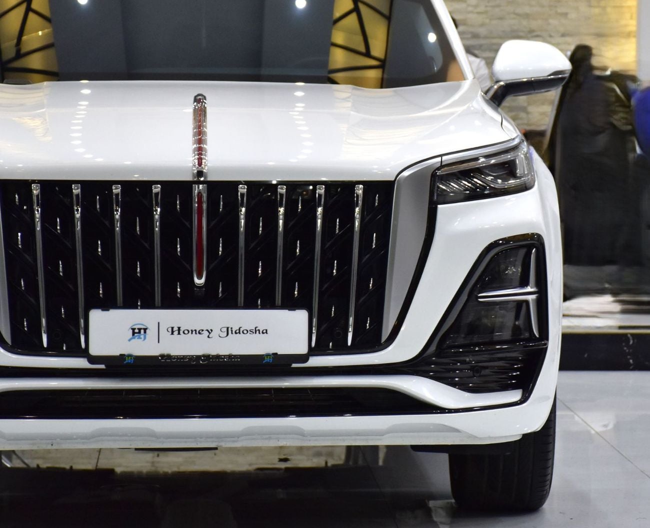 HONGQI HS5 DELUXE EXCELLENT DEAL for our Hongqi HS5 40TD ( 2025 Model ) in White Color GCC Specs
