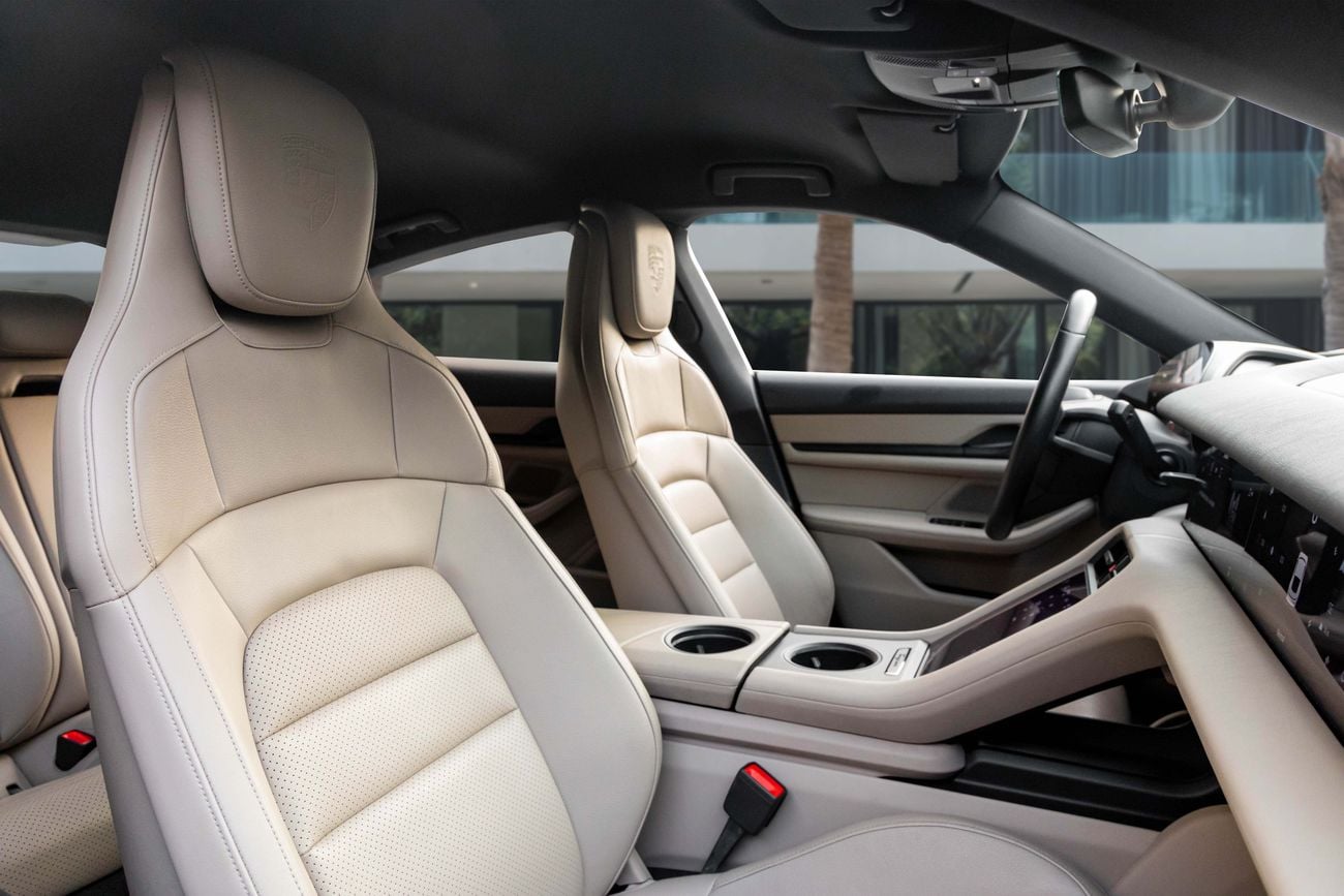 Porsche Taycan 4S Taycan 4S | 4,505 P.M | 0% Downpayment | IMMACULATE!