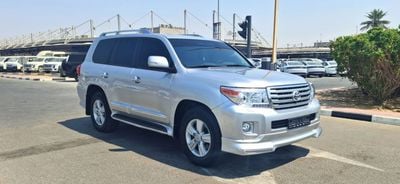 Toyota Land Cruiser VXR TOYOTA LANDCRUSIER VXR 5.7 L 2014 GCC TOYOTA LANDCRUSIER VXR 5.7 L  MODEL 2014  GCC SPECS  FULL OPTI