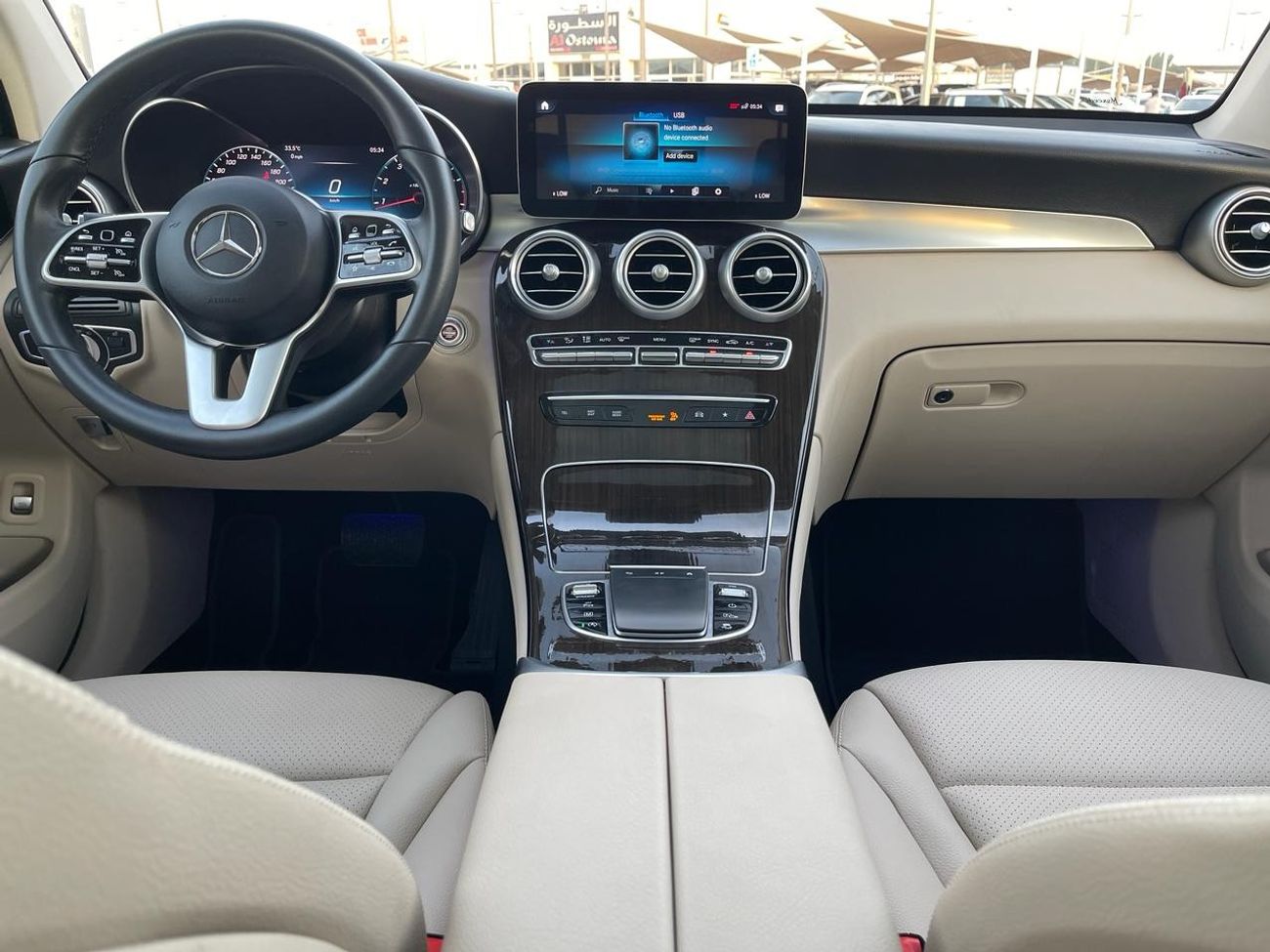 Mercedes-Benz GLC 300 4MATIC Mercedes GLC 300 _American_2022_Excellent Condition _Full option