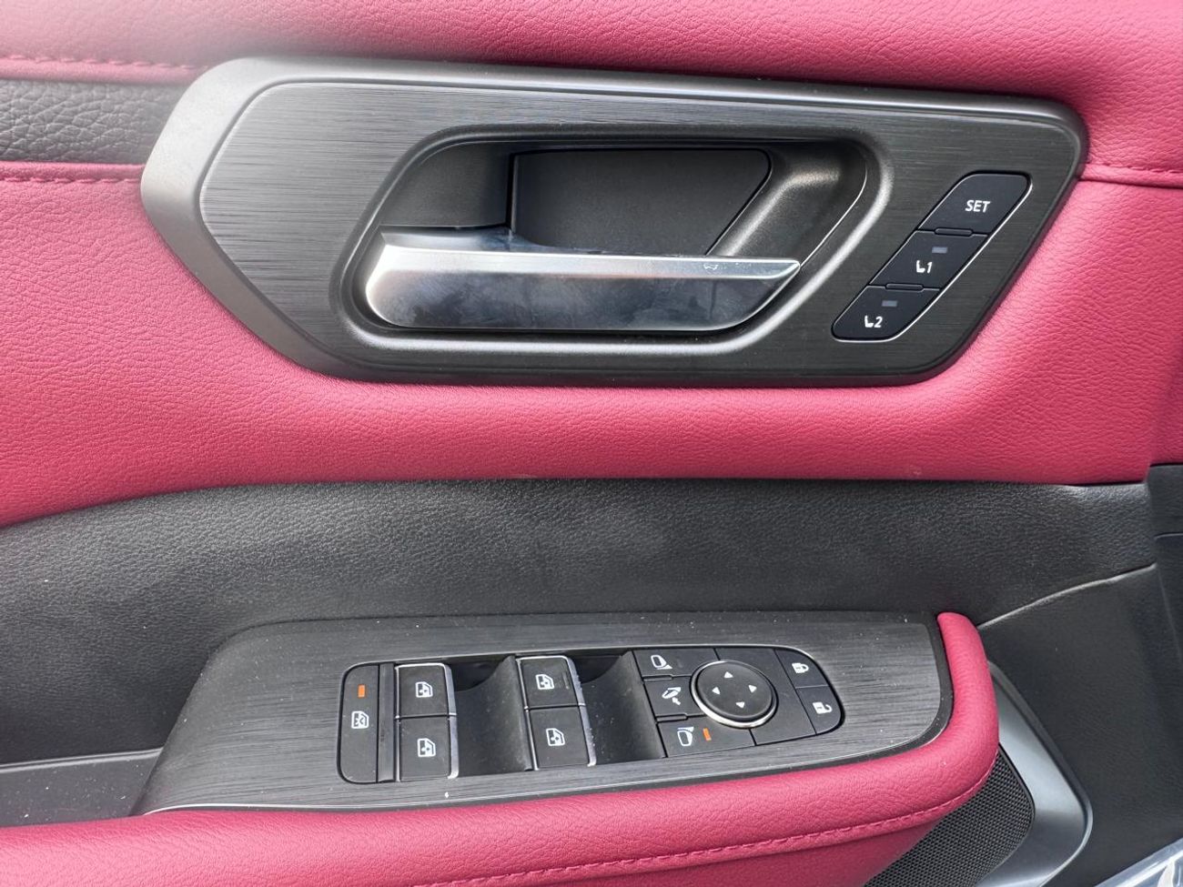 Nissan Patrol LE PLATINUM CITY 3.5L_ 2026_ (BLACK _BURGUNDY)