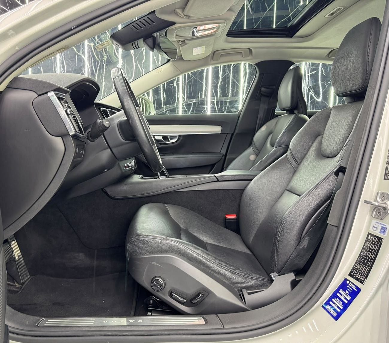 فولفو S90 Volvo S90 B5 | GCC | Original Paint | Well Maintained