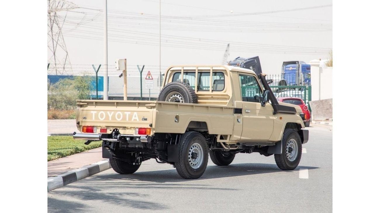 Toyota Land Cruiser Pick Up LC79 STD 4.0L Petrol/4WD/Single Cabin. Export only