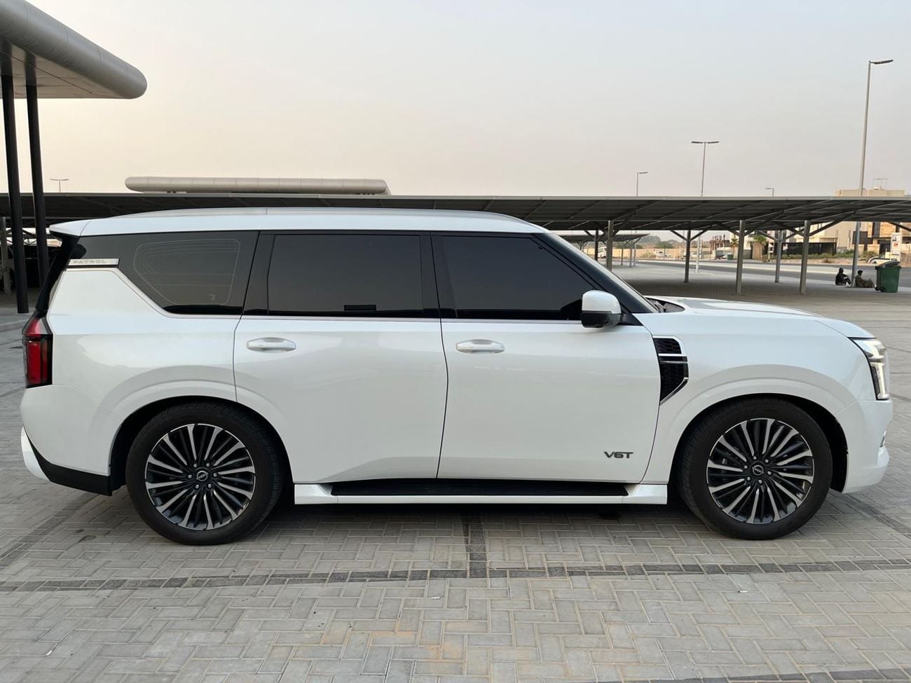 Nissan Patrol LE PLATINUM CITY 5 year Warranty with Service contract from Al Masood . Certified Pre owned Vehicle
