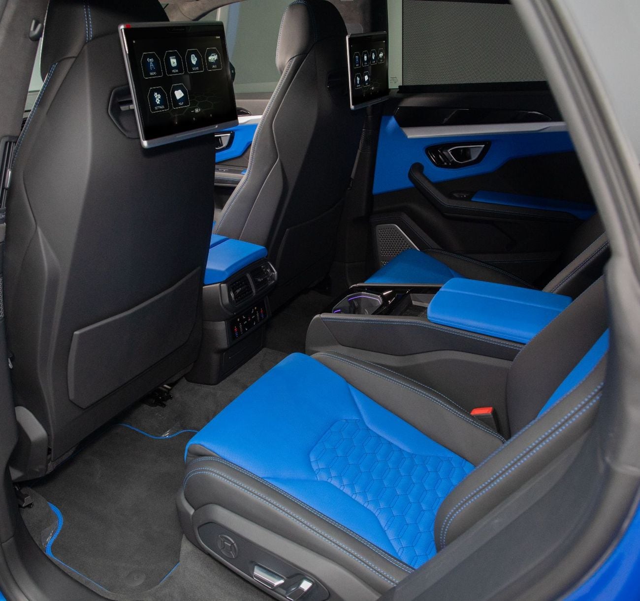 Lamborghini Urus STD 4.0T V8