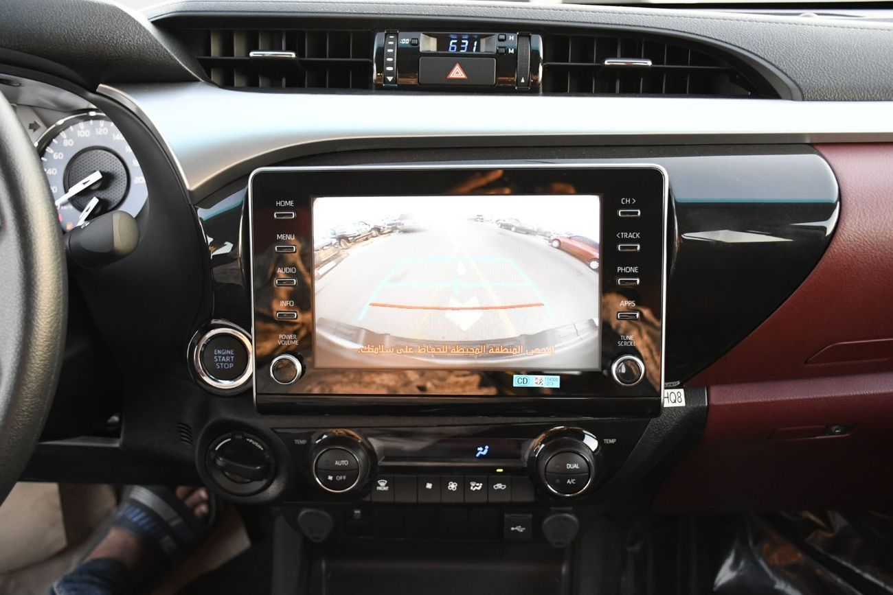 Toyota Hilux 2.7L V4 AT With Air Composer  Push Start Full Option