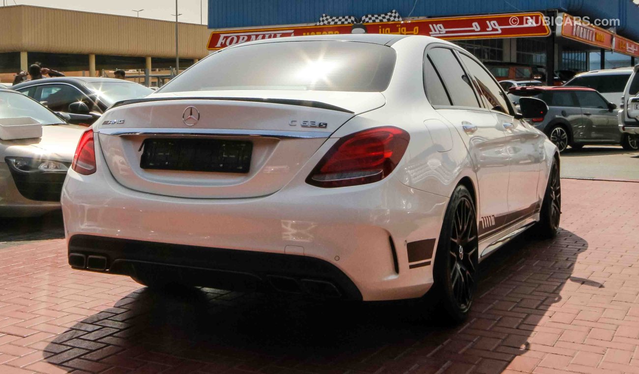 Mercedes-Benz C 63 AMG