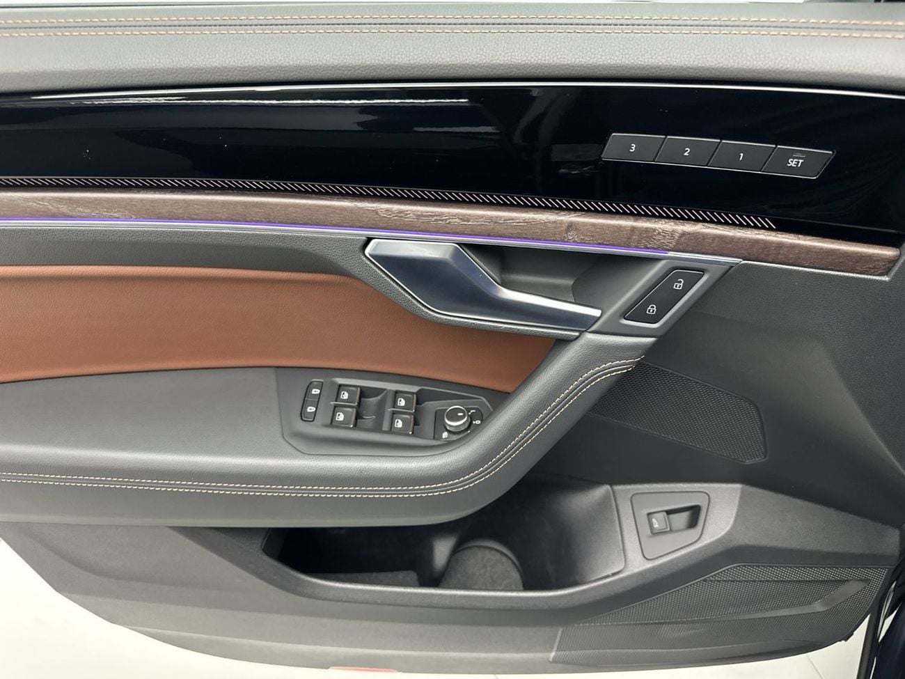 فولكس واجن طوارق 3.0T TL (340 HP) Touareg Elegance + Tirano (Ref#21179)