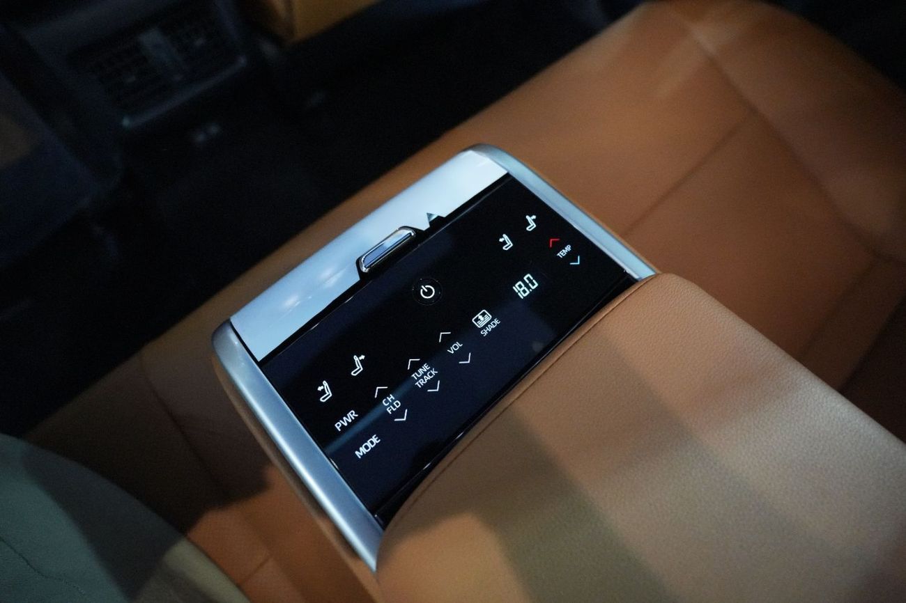 تويوتا كامري Lumiere2.5L Hybrid