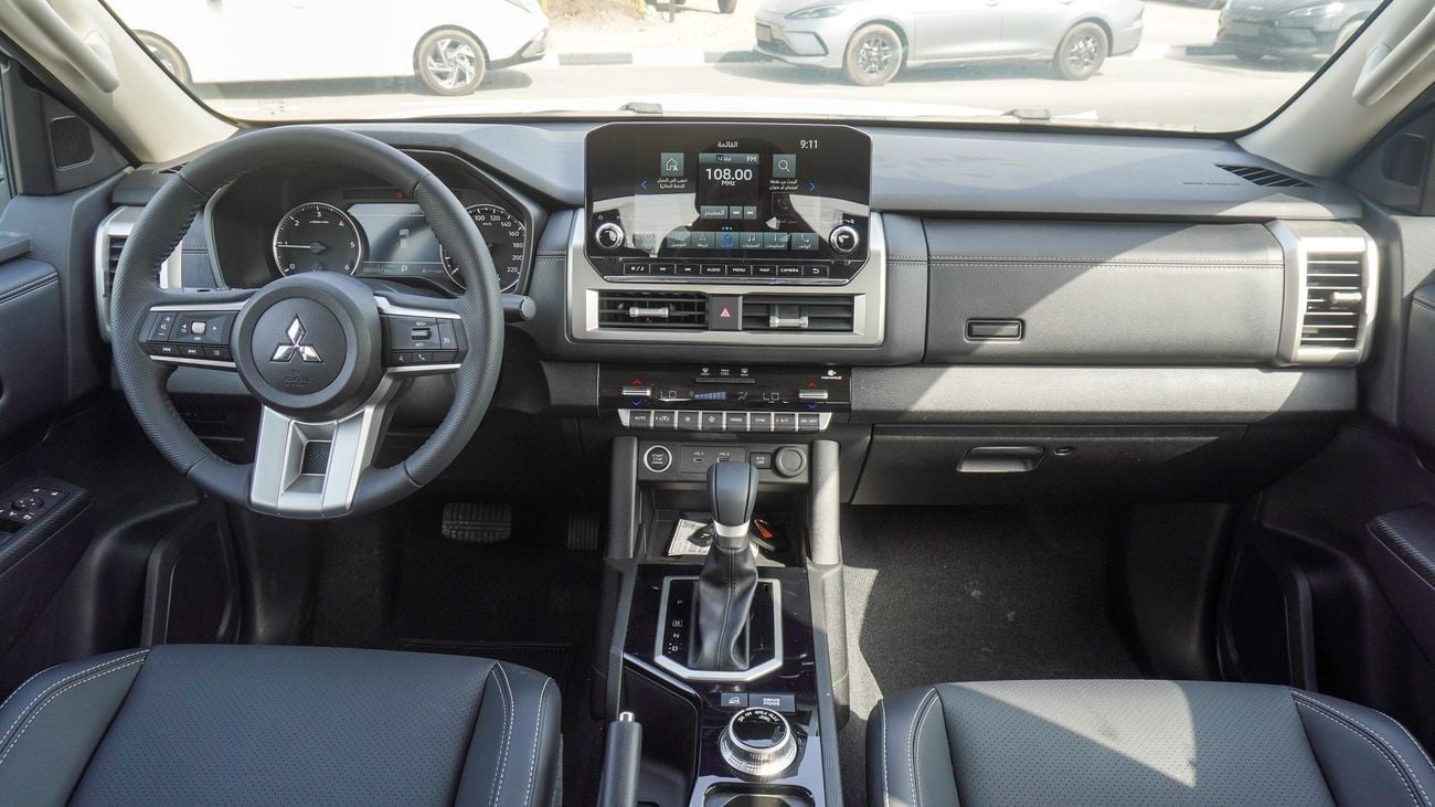 Mitsubishi L200 Brand New Mitsubishi L200 GLS 2025 Export 2.5L 4WD M/T|White/Black|L200-GLS-AT-25|