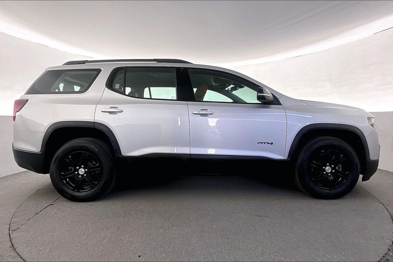 جي أم سي أكاديا AT4 | National Day Celebration | شامل الضمان | 0 ﺪﻔﻋﺓ ﺃﻮﻟﻯ