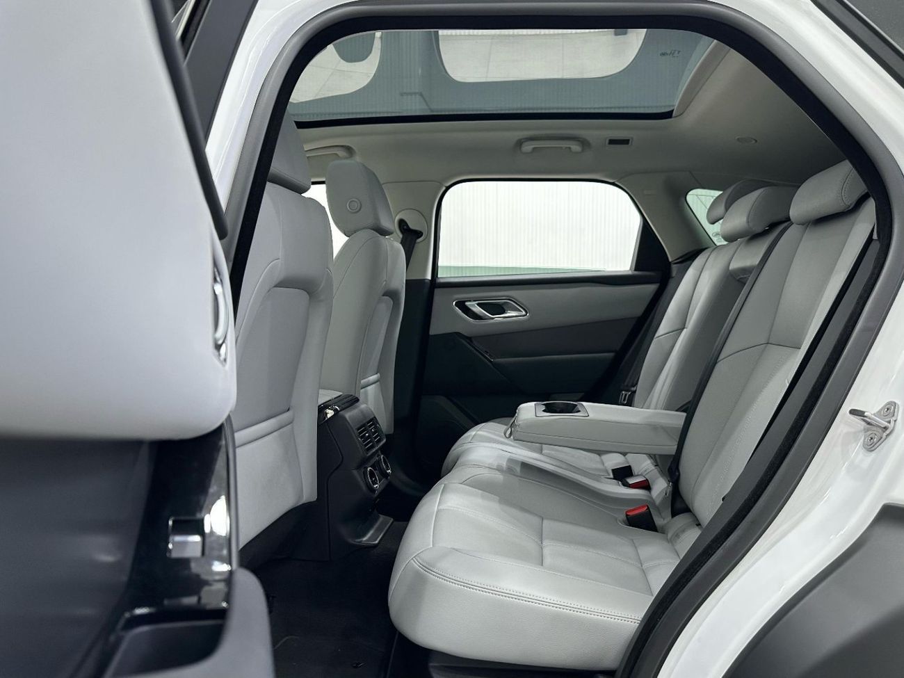 Land Rover Range Rover Velar Dynamic SE P250 2.0L 2025 Range Rover Velar P250 Dynamic SE, Range Rover Warranty + Service Pack, Ve