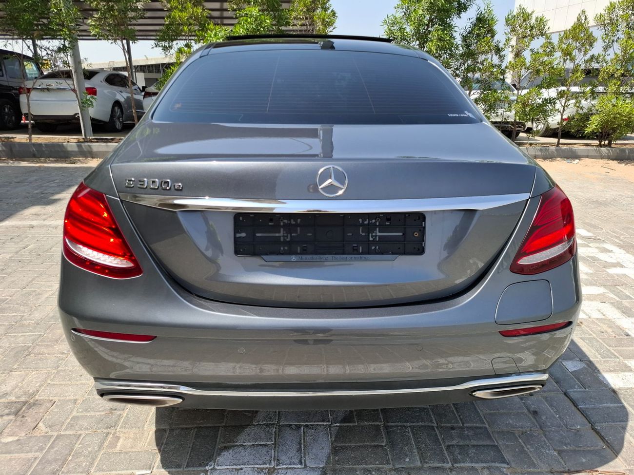مرسيدس بنز E300 مرسيدس بنز E300e 2019
