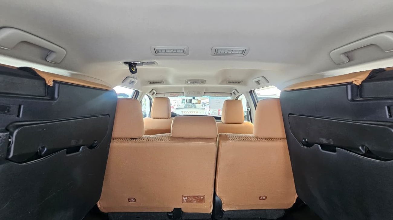 Toyota Fortuner STD D