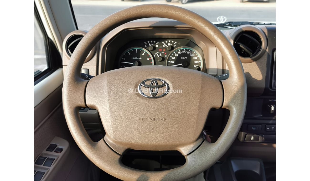 تويوتا لاند كروزر 70 4.5L, 16' Tyre, Central Door Lock System, Power Window, Power Mirror, 4WD Gear Box, CODE-LCWH20