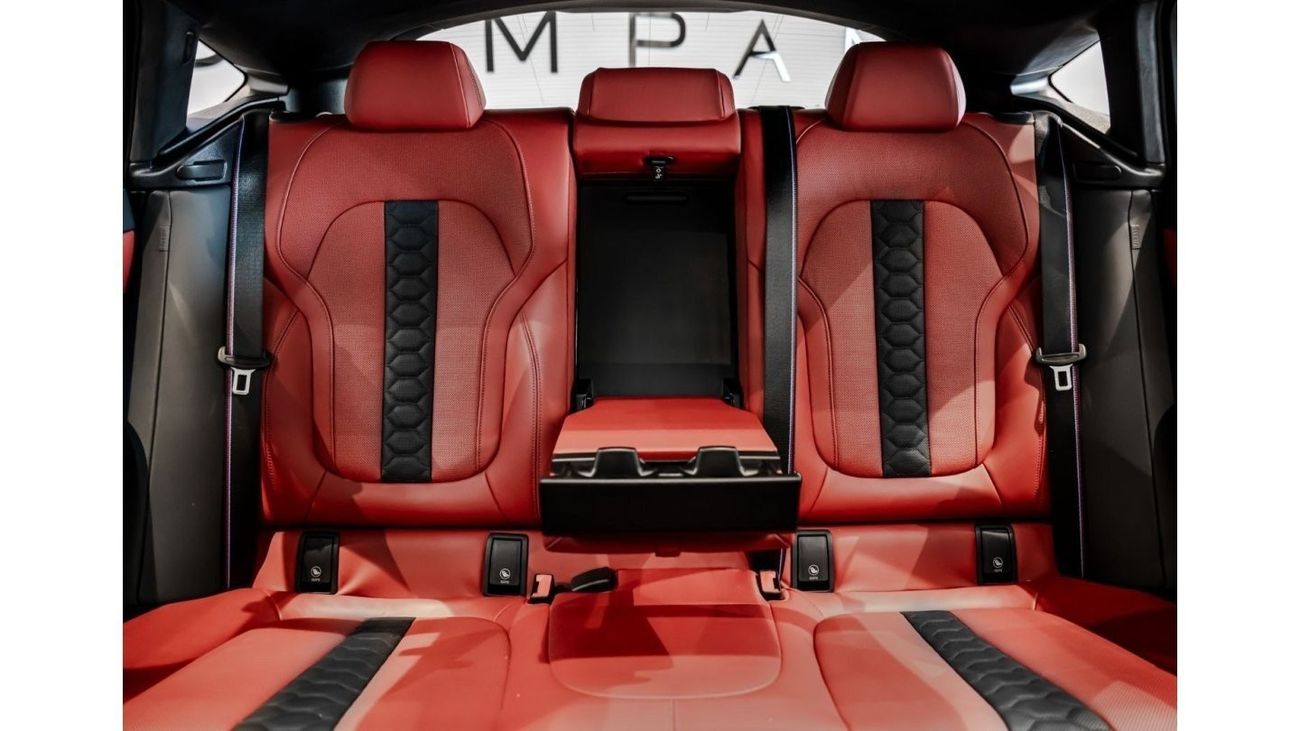 بي أم دبليو X6 M 2023 BMW X6 M Competition, 2025 BMW Warranty + Service Contract, Low KMs, GCC