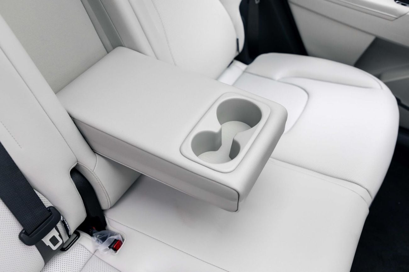 Kia Sportage Premium 1.5L - Grey Inside Grey | Export Only