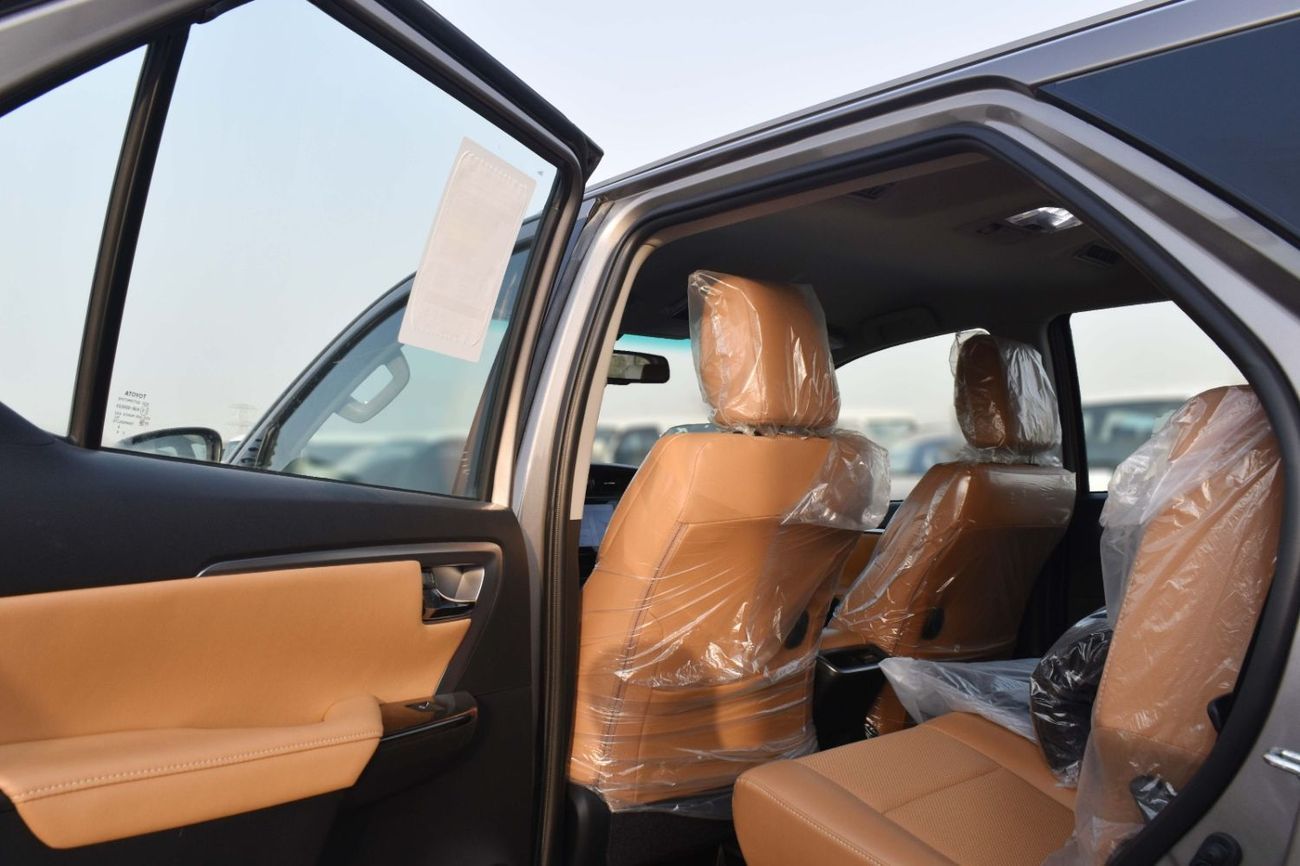 Toyota Fortuner NEW TOYOTA FORTUNER SR5 Plus 4.0L V6 MODEL 2025 GCC