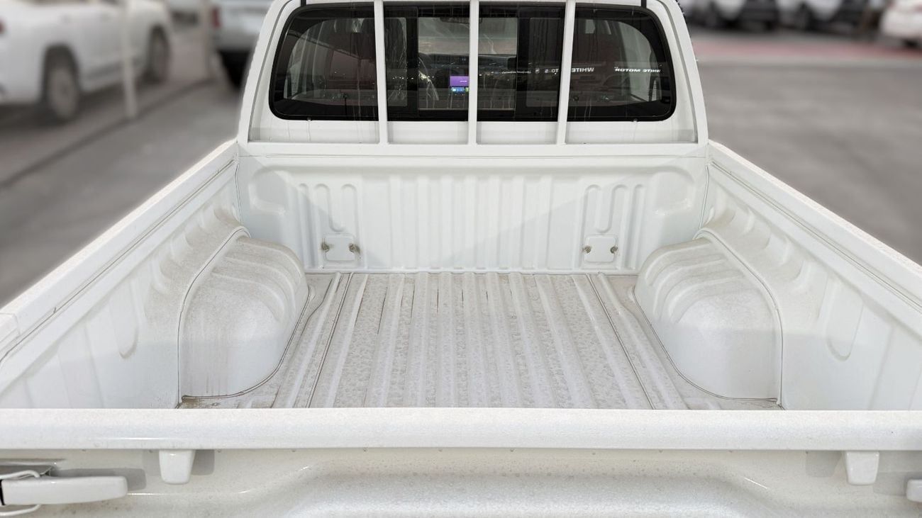 تويوتا هيلوكس 2.4L Diesel Manual Double Cab 4x4 2026YM