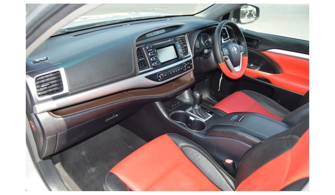 Toyota Kluger LE Perfect inside and out