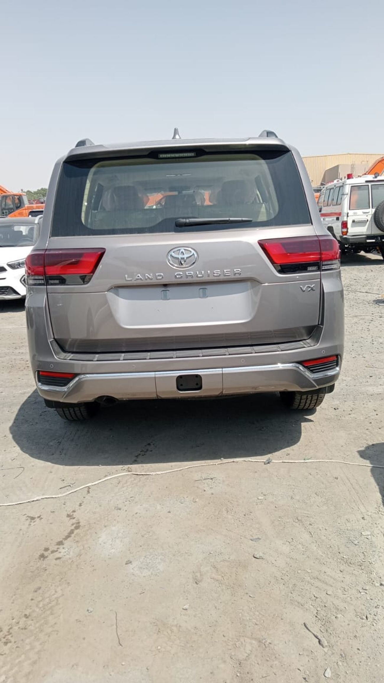 Toyota Land Cruiser Toyota LC300 VX+ 3.3L Twin Turbo 2026