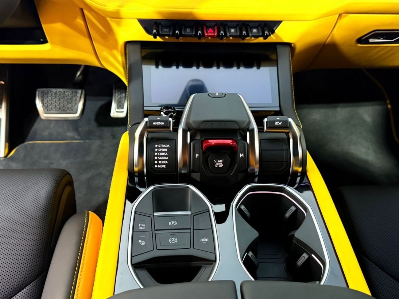 لامبورغيني اوروس STD 4.0T V8