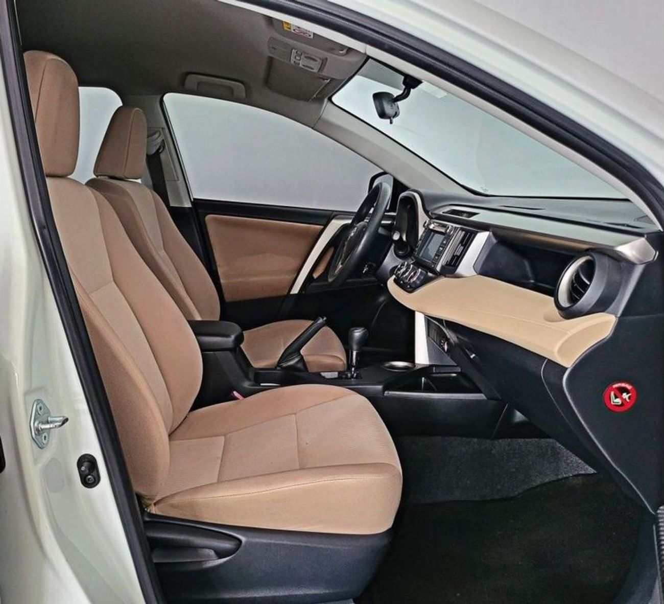 تويوتا راف ٤ Excellent condition