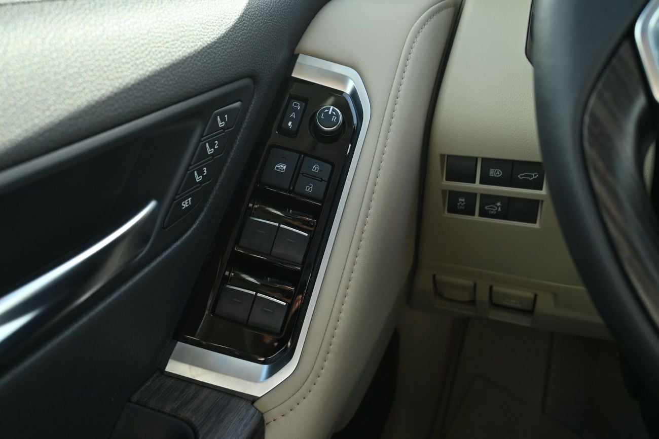 تويوتا لاند كروزر Toyota Land Cruiser VX 4.0L V6, 4WD, Model 2024