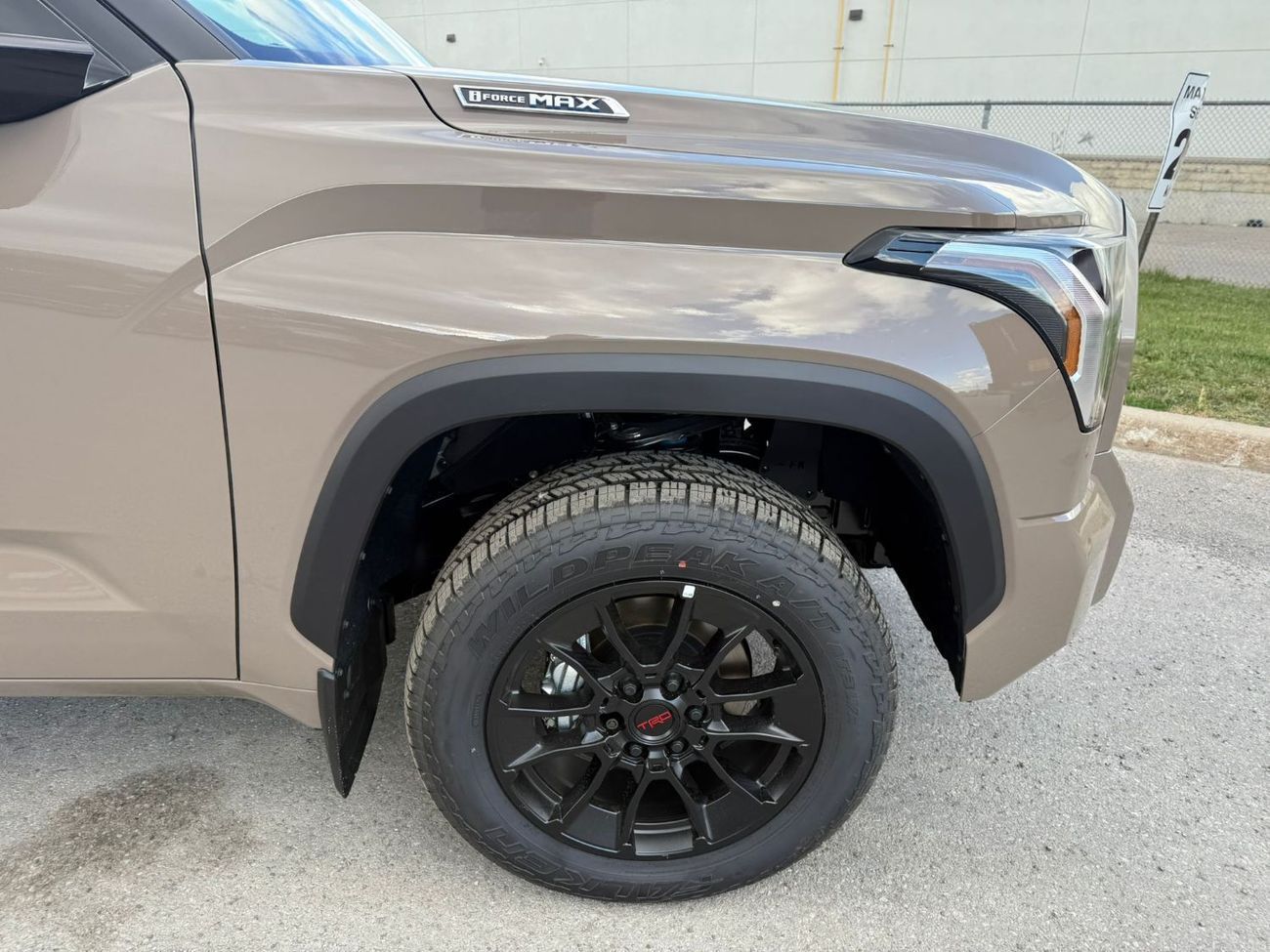 Toyota Tundra LIMITED TRD OFF-ROAD i-FORCE MAX | 2026 | Coming Soon