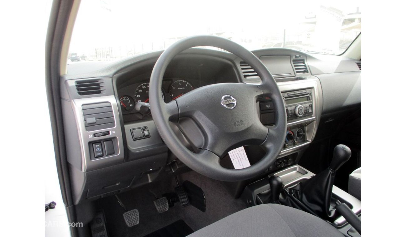 نيسان باترول سفاري Y61 3.0 Diesel 4X4  GL Manual