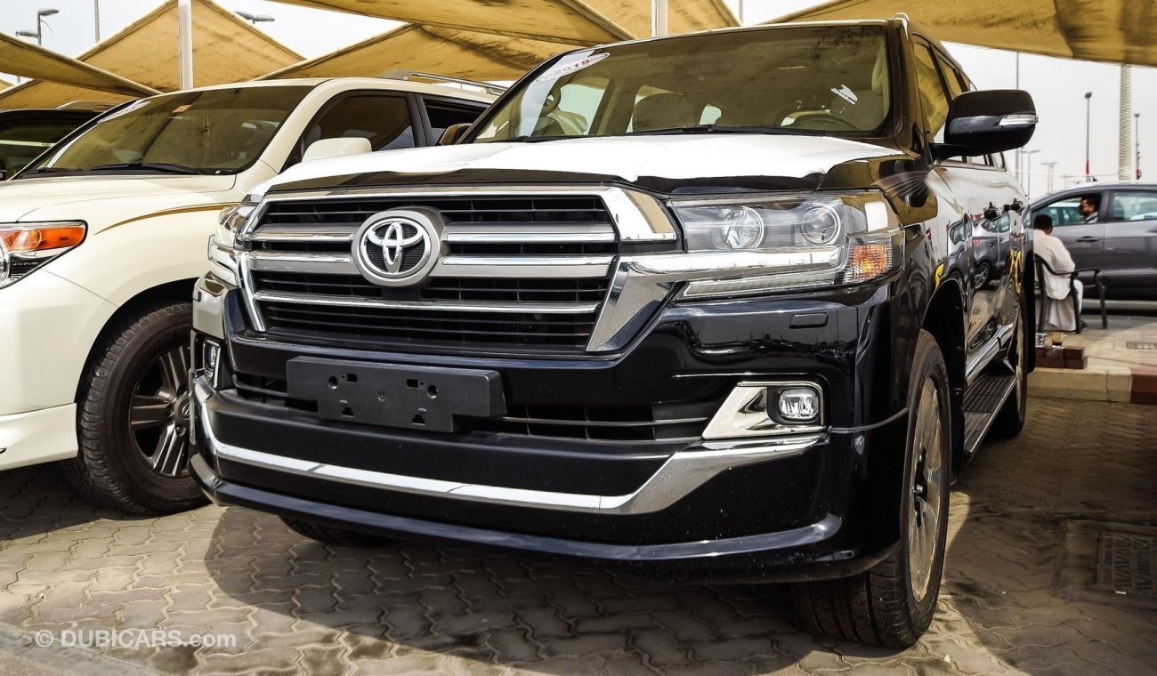 Toyota Land Cruiser GXR GRAND TOURING V6