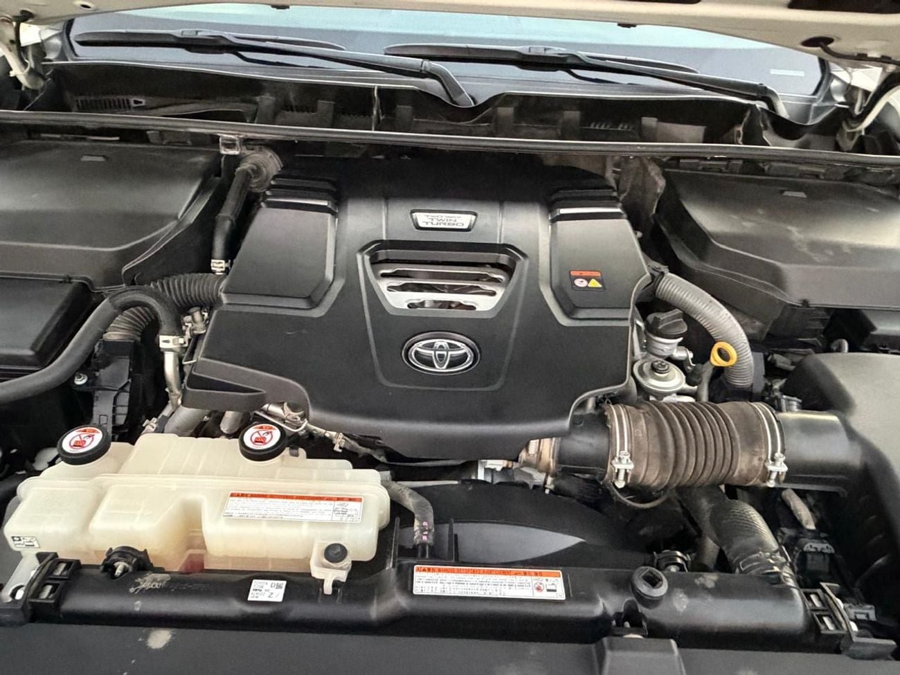 Toyota Land Cruiser VX 2022 Model Twin Turbo 3.3L Diesel Engine Full Option