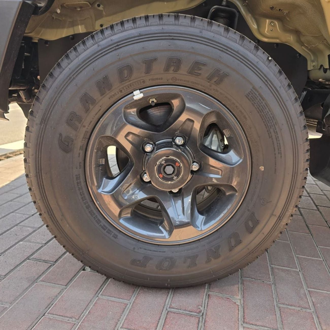 تويوتا لاند كروزر بيك آب 2.8 DIESEL MANUAL TRANSMISSION SINGLE CABIN