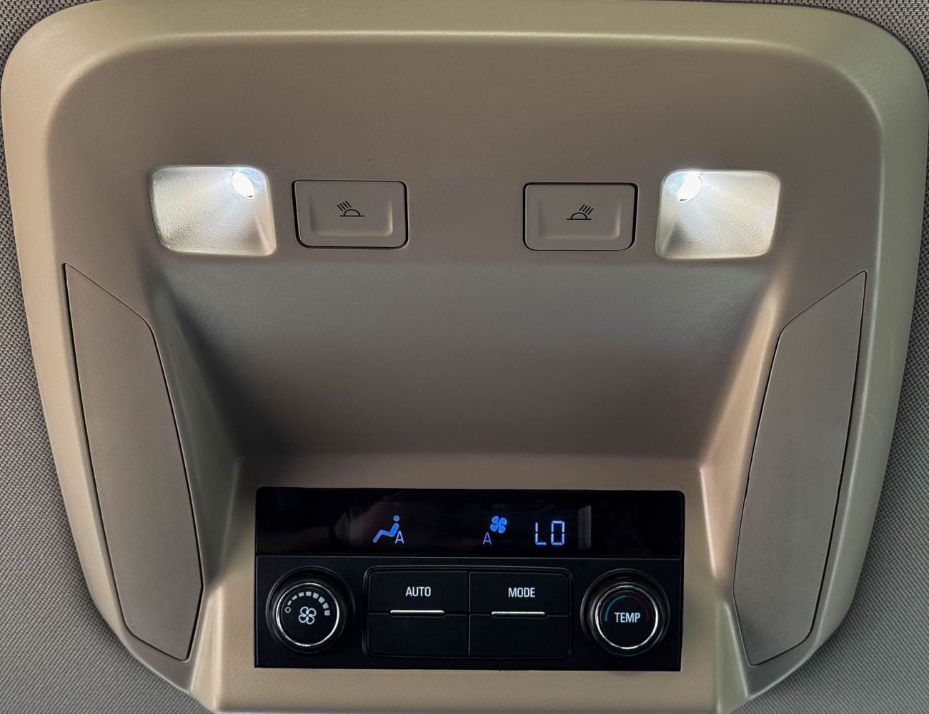 GMC Yukon XL SLE 5.3L RWD GMC YUKON | XL | SLE 5.3L | 2020 Model, GCC | Excellent Condition | Monthly Installment