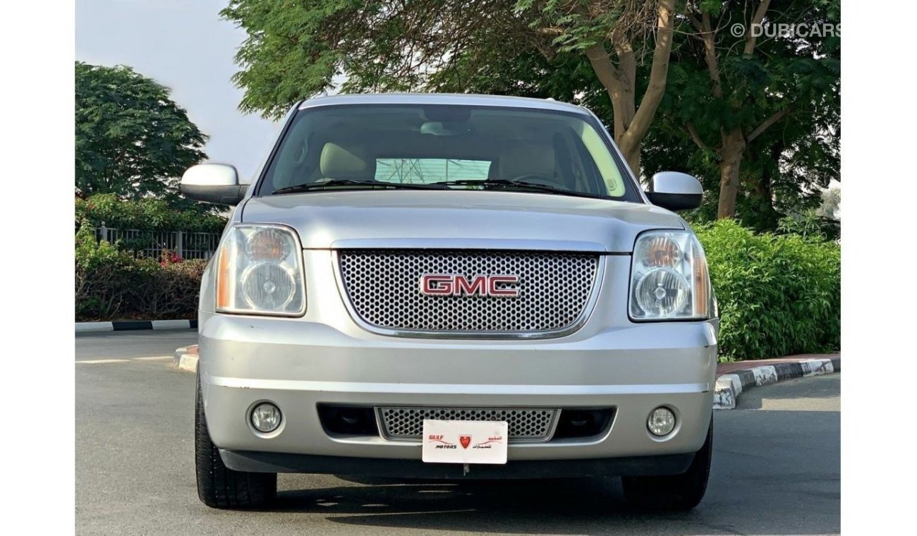 GMC Yukon DENALI- 2013 - EXCELLENT CONDITION