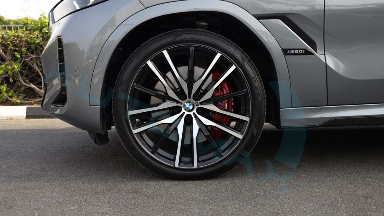 بي أم دبليو X6 XDRIVE 60i M SPORT 4.4L V8 AWD 2025 GCC 7000Km With 5 Years Warranty & Service @Official Dealer