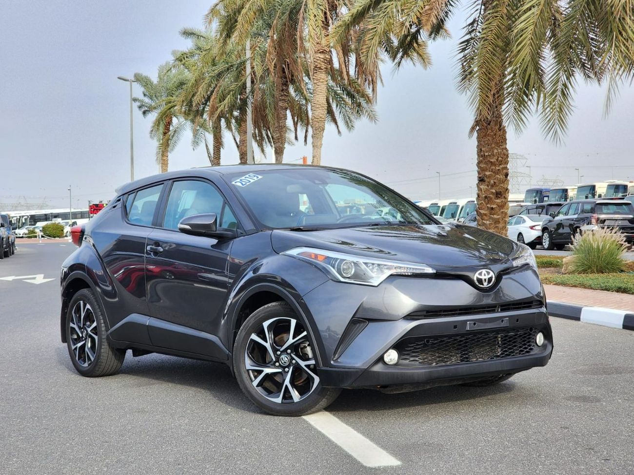 Used TOYOTA CHR FWD EXPORT PRICE 2019 for sale in Dubai - 711659