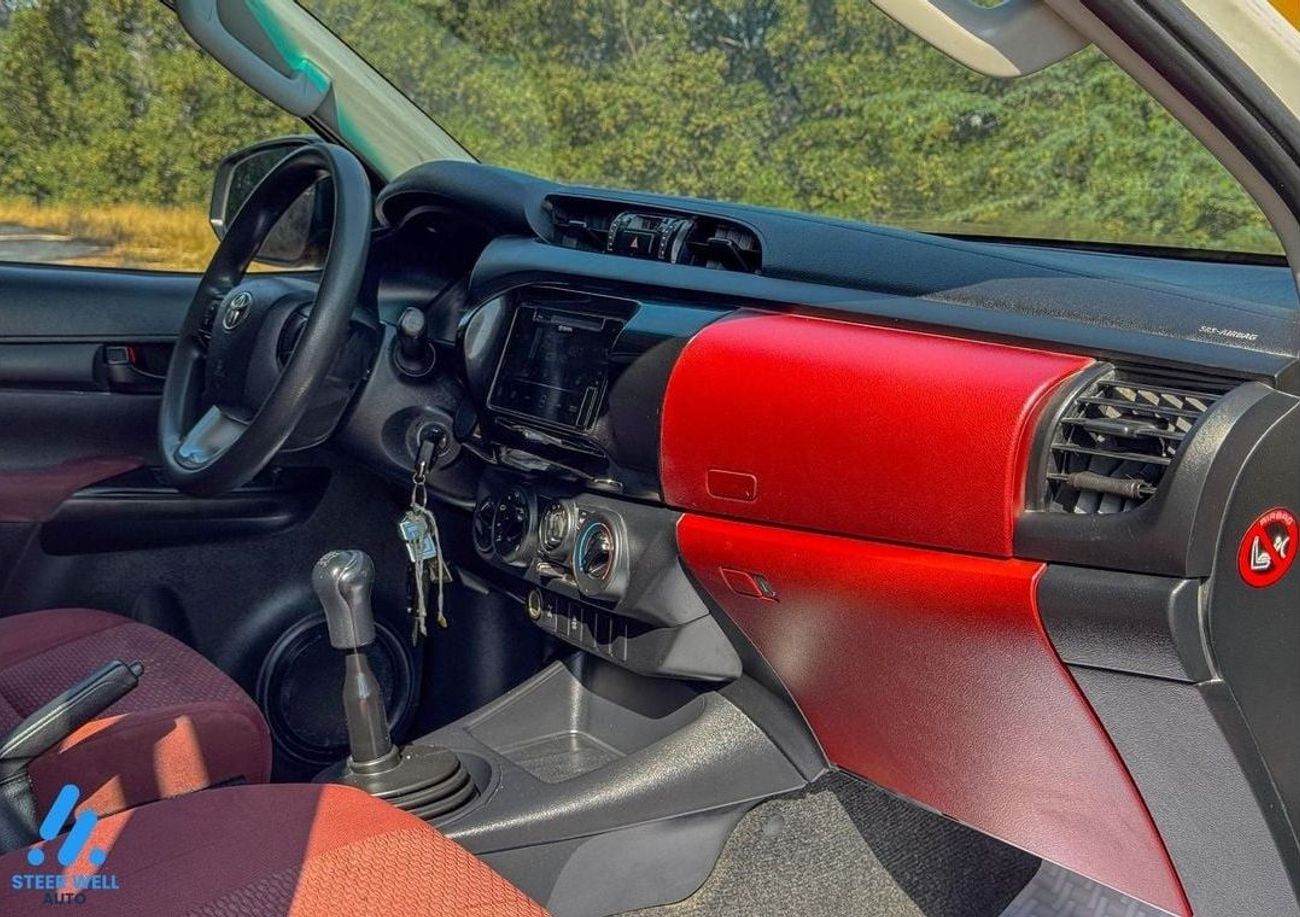 تويوتا هيلوكس DLX 2.4L 4WD Diesel MT DC / Ready to Drive / GCC / Book Now!