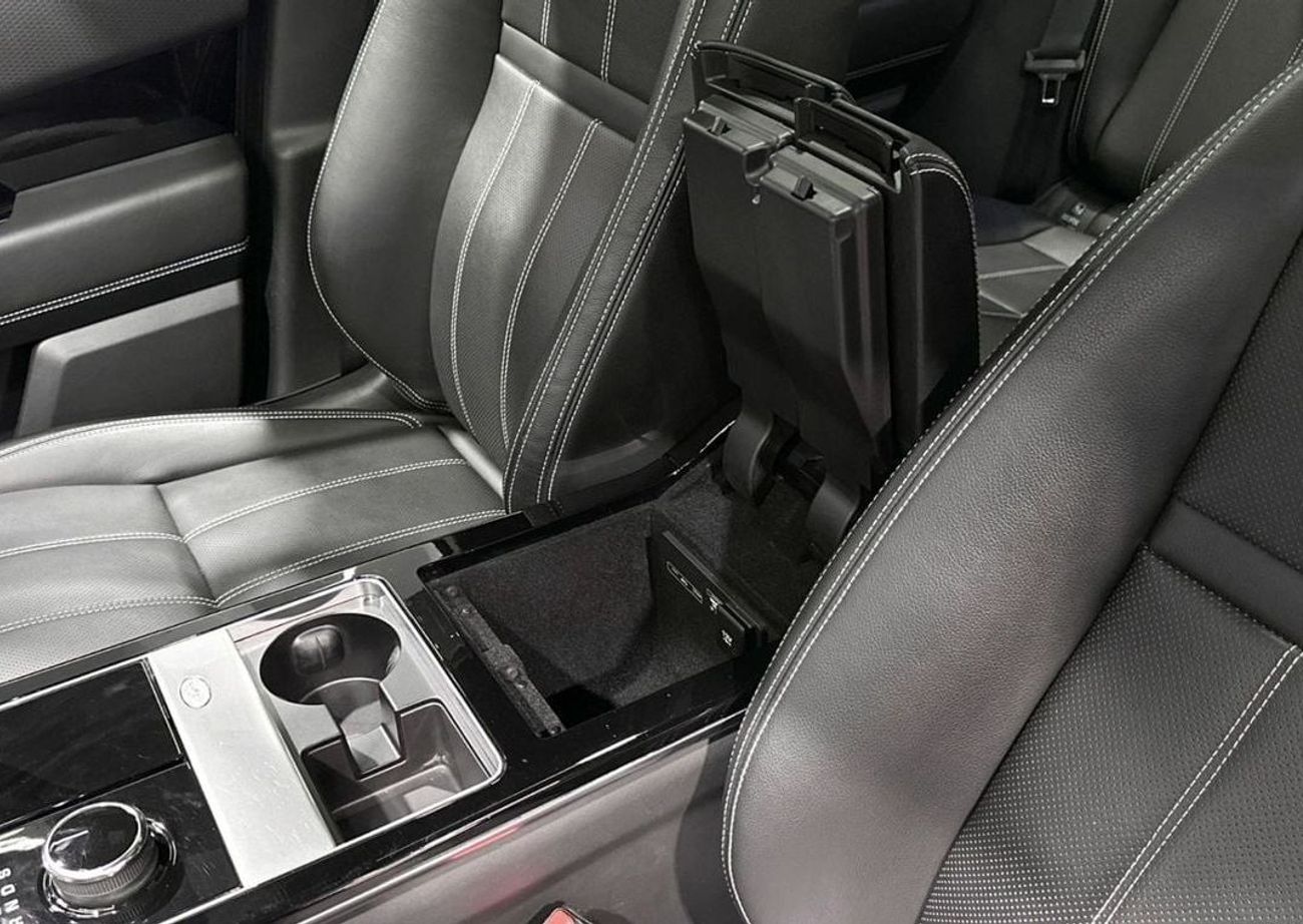 لاند روفر رينج روفر فيلار P250 R-Dynamic 2.0L