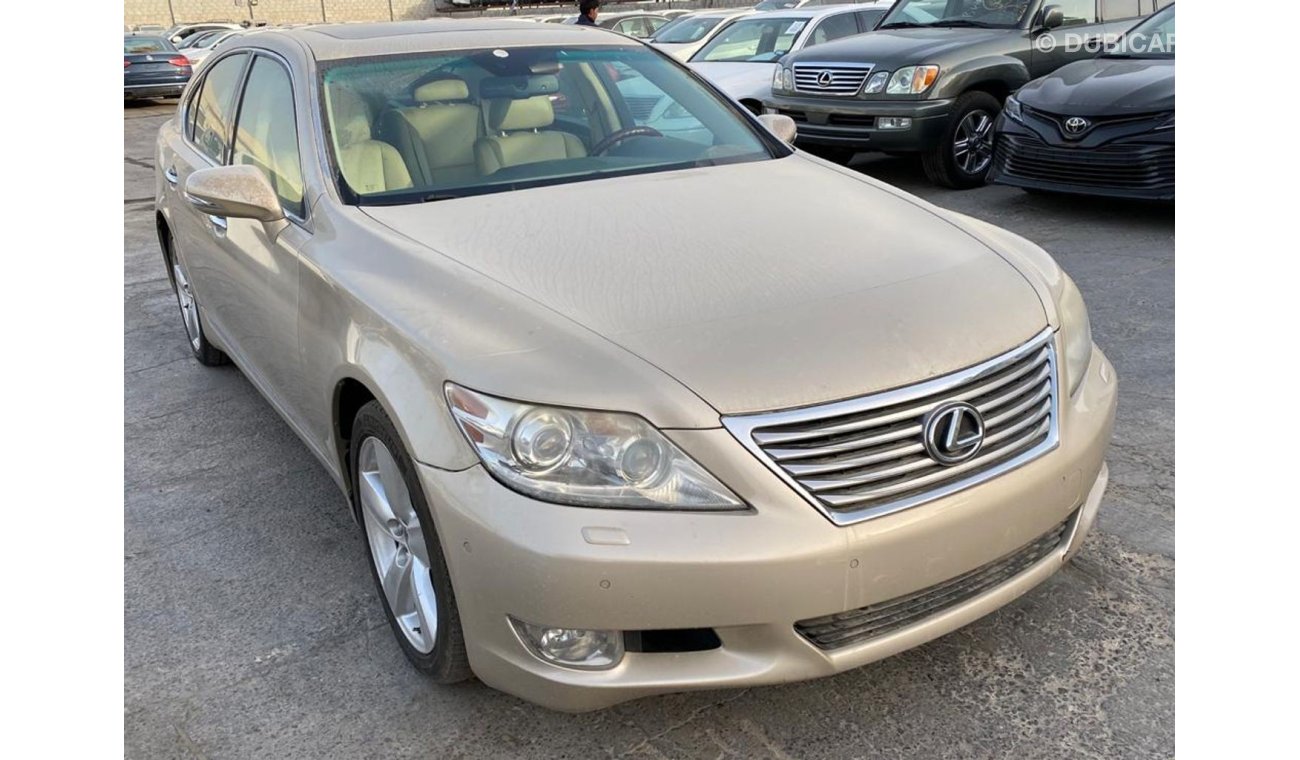 Lexus LS460