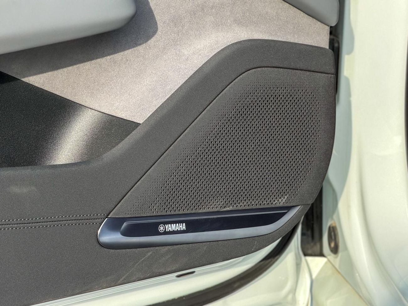 زيكر 001 Long Range AWD