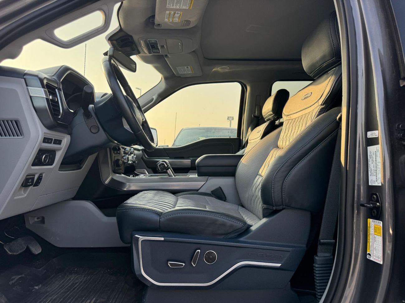 فورد F 150 Limited 3.5L Petrol Ecoboost V6 2022 Export Price @ 210,000 AED